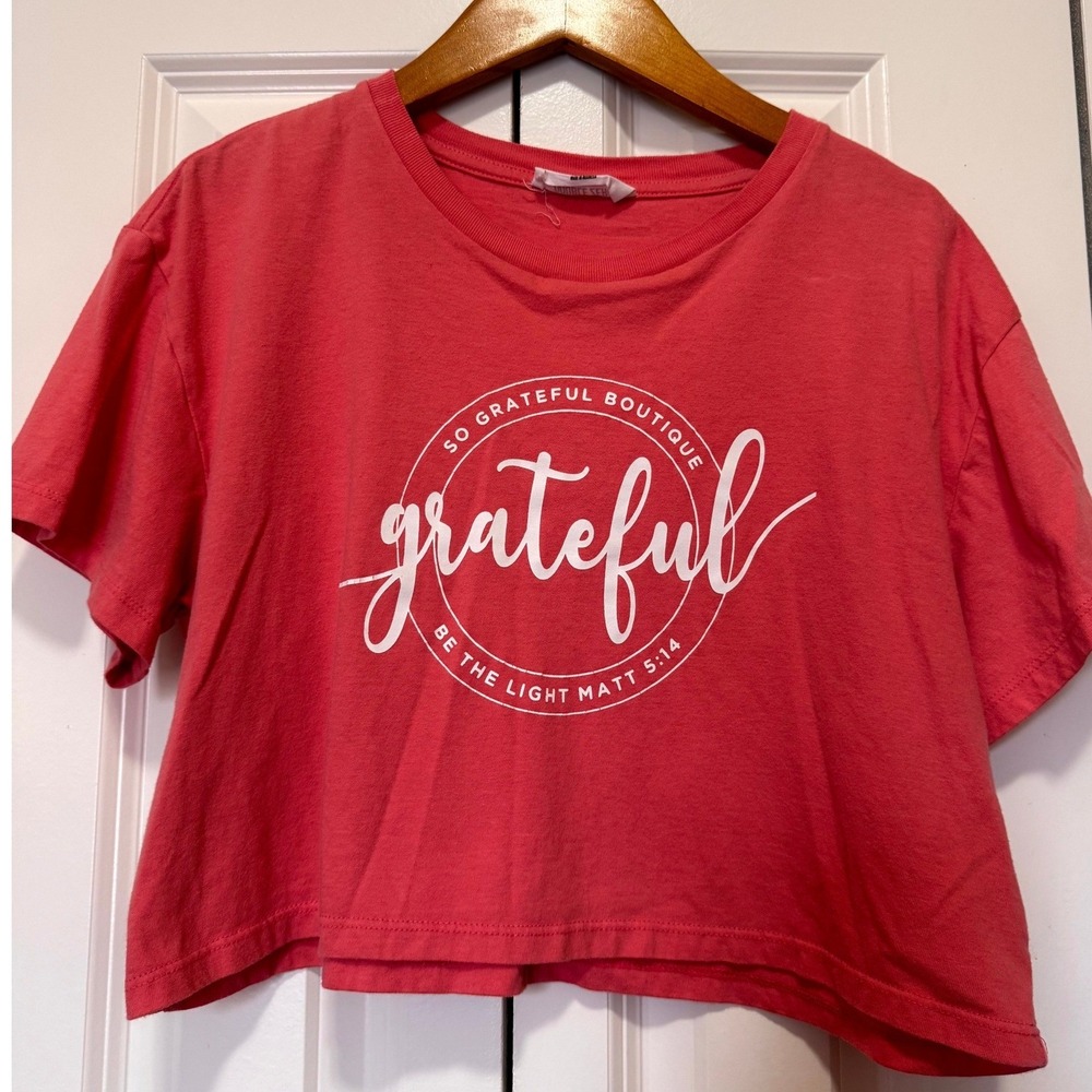 Double Zero So Grateful Boutique Cropped Tee Pink Graphic T-Shirt Small DZ21E188